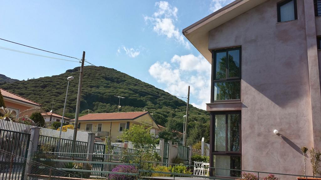 Etna Holiday Home Nicolosi Room photo